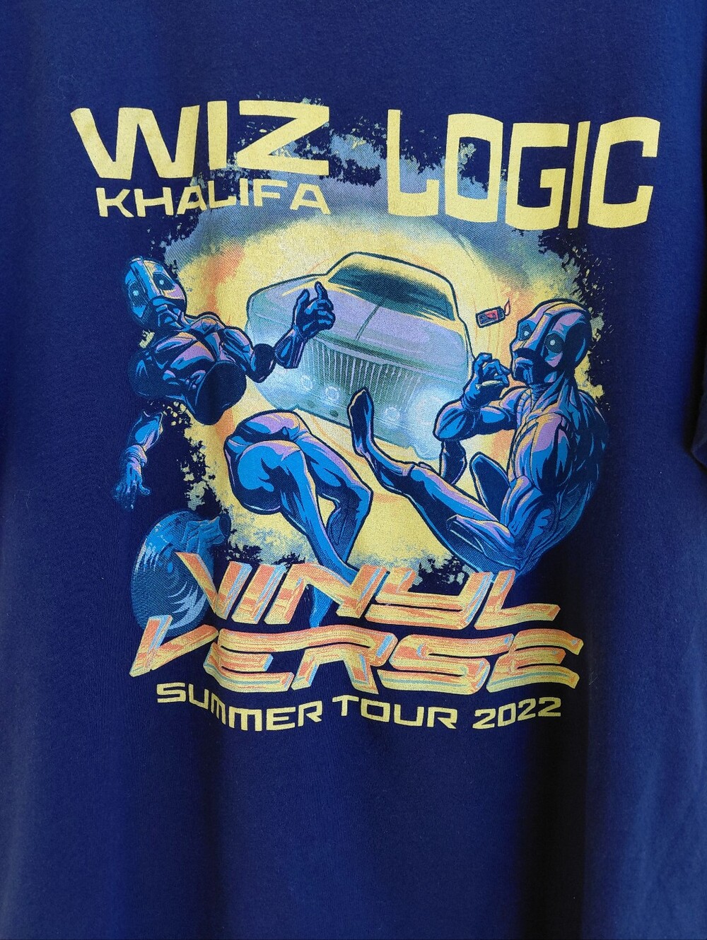 2022 Wiz Khalifa & Logic navy blue & yellow graphic concert tshirt Mens XL